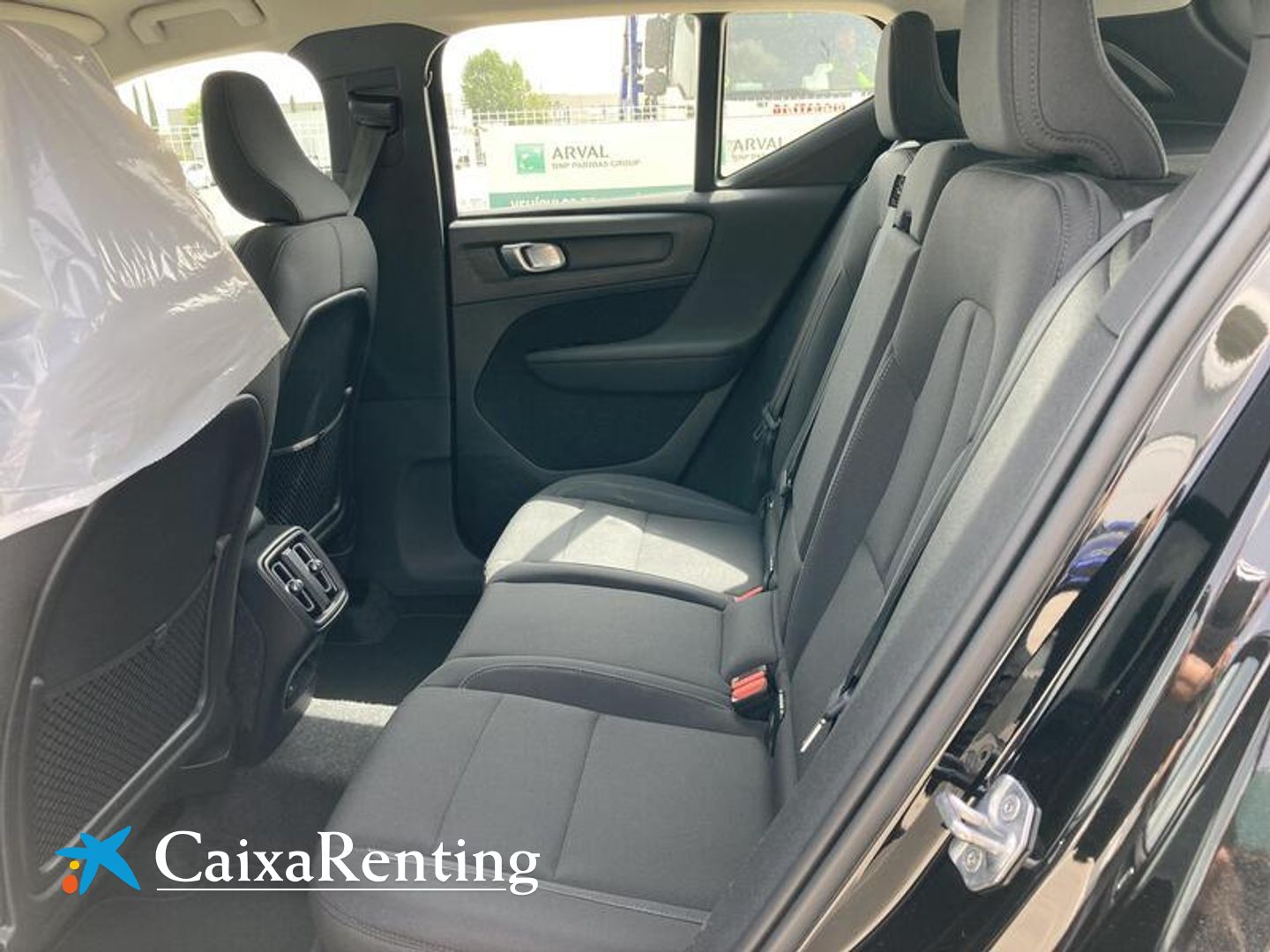 Volvo XC40 T2 Momentum Pro 95 kW (129 CV)