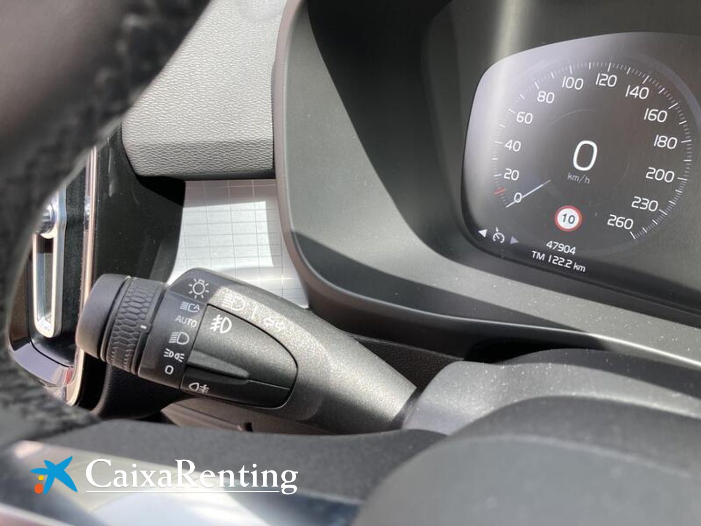 Volvo XC40 T2 Momentum Pro 95 kW (129 CV)