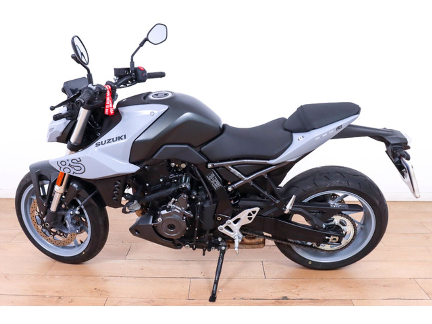 Suzuki GSX-8S