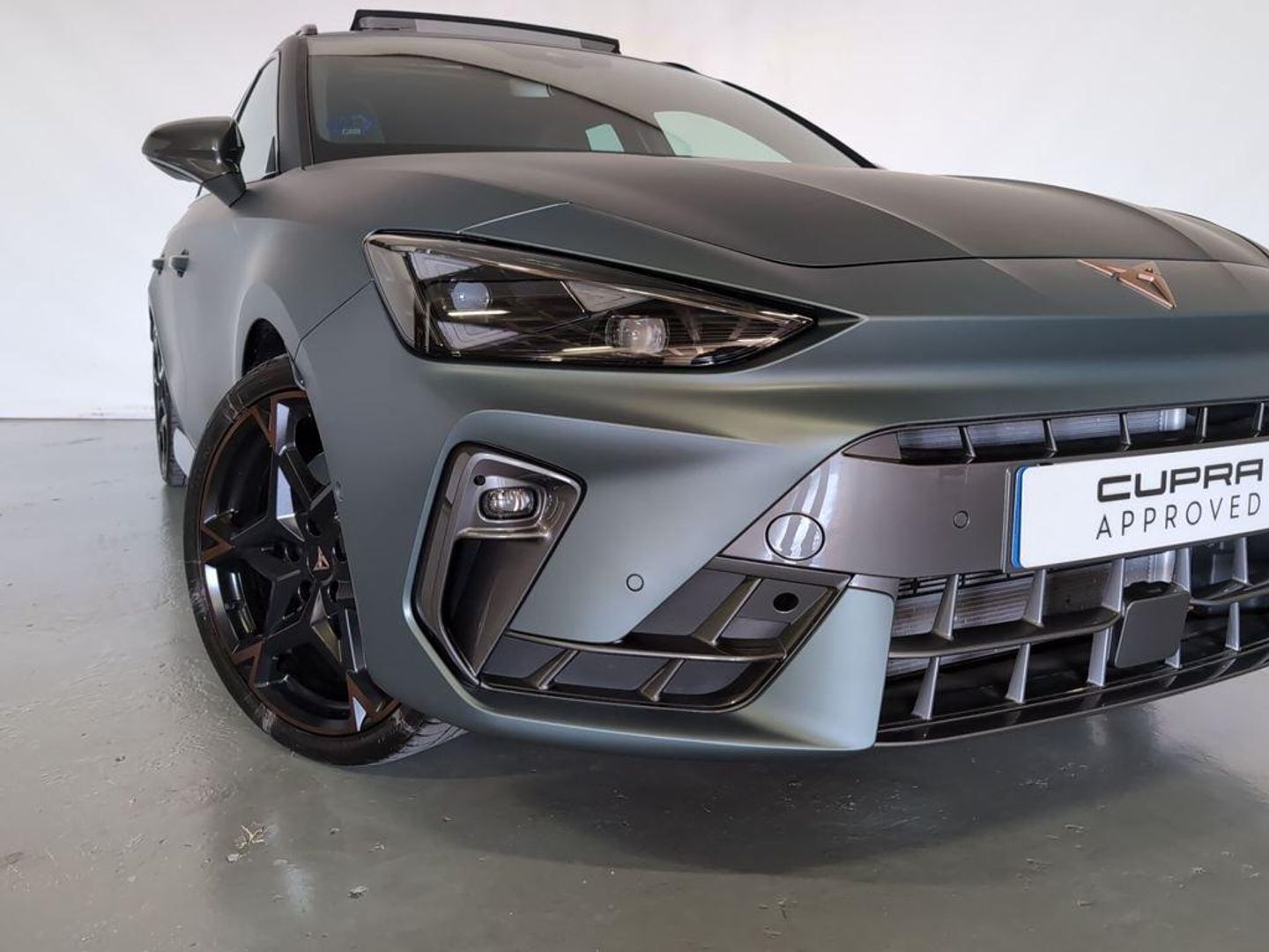 CUPRA Leon Sportstourer 1.5 TSI e-Hybrid VZ DSG 200 kW (272 CV)