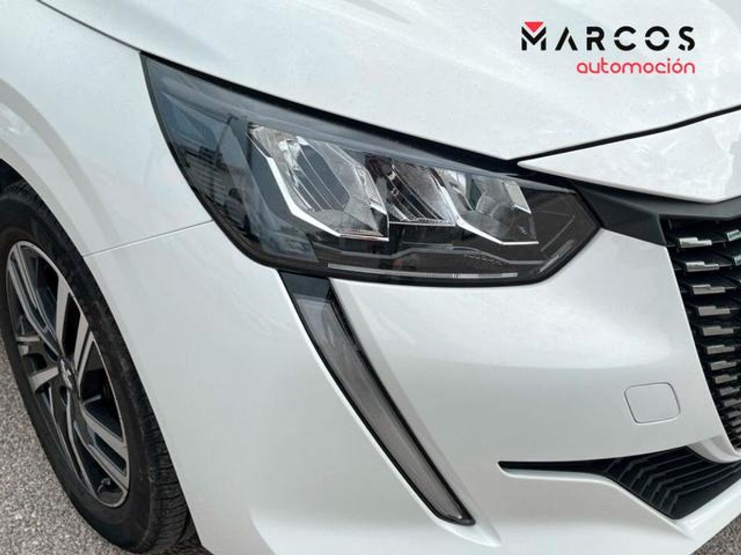 Peugeot 208 PureTech 100 Allure Pack 75 kW (100 CV)