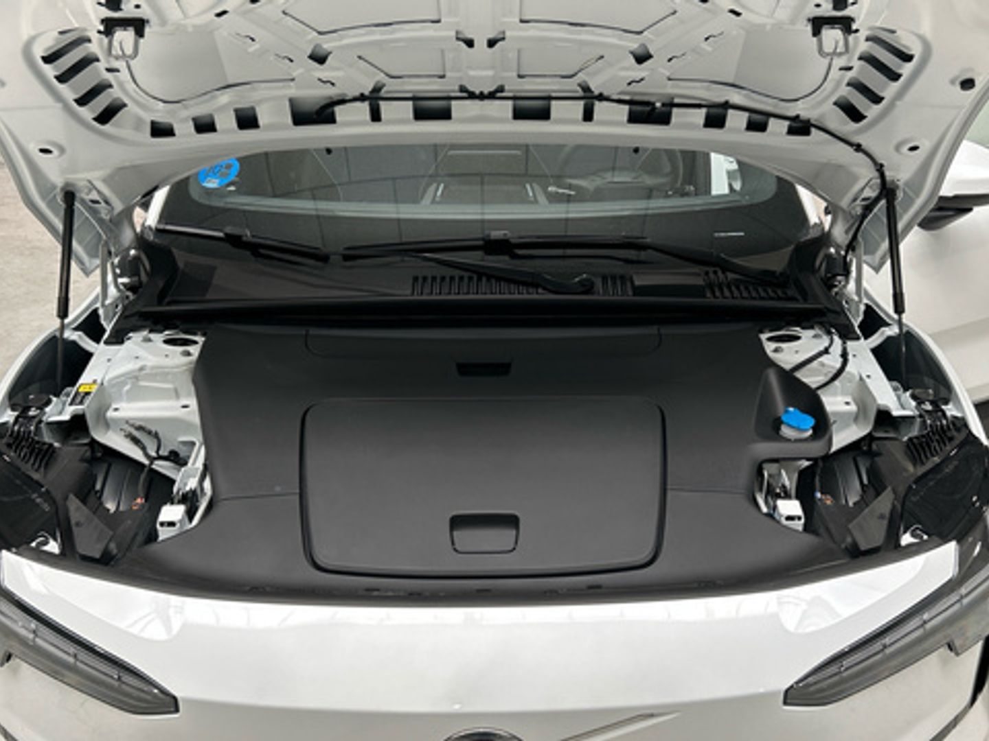 Volvo EX30 Single Motor Extended Range Core Auto 200 kW (272 CV)