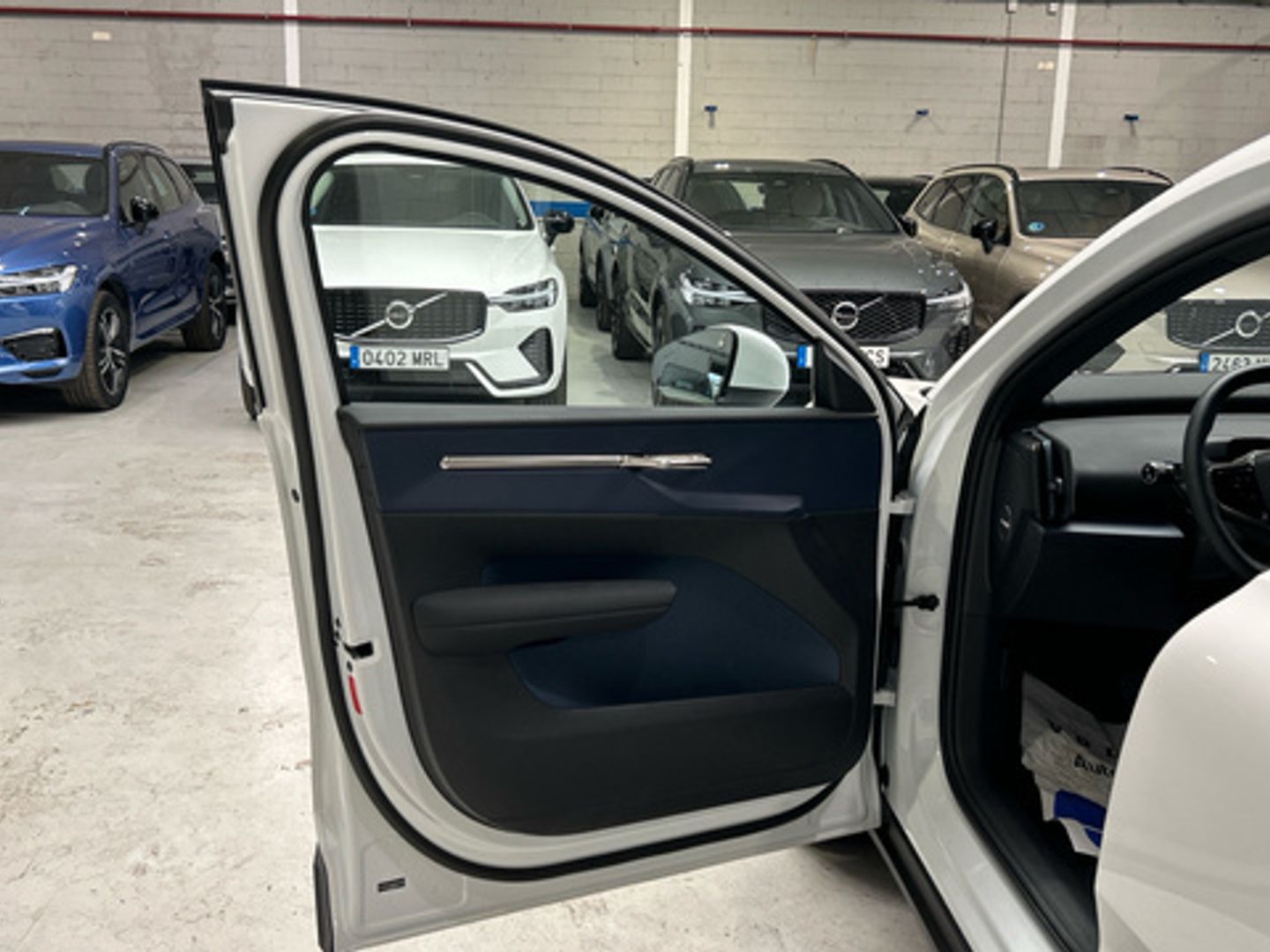 Volvo EX30 Single Motor Extended Range Core Auto 200 kW (272 CV)