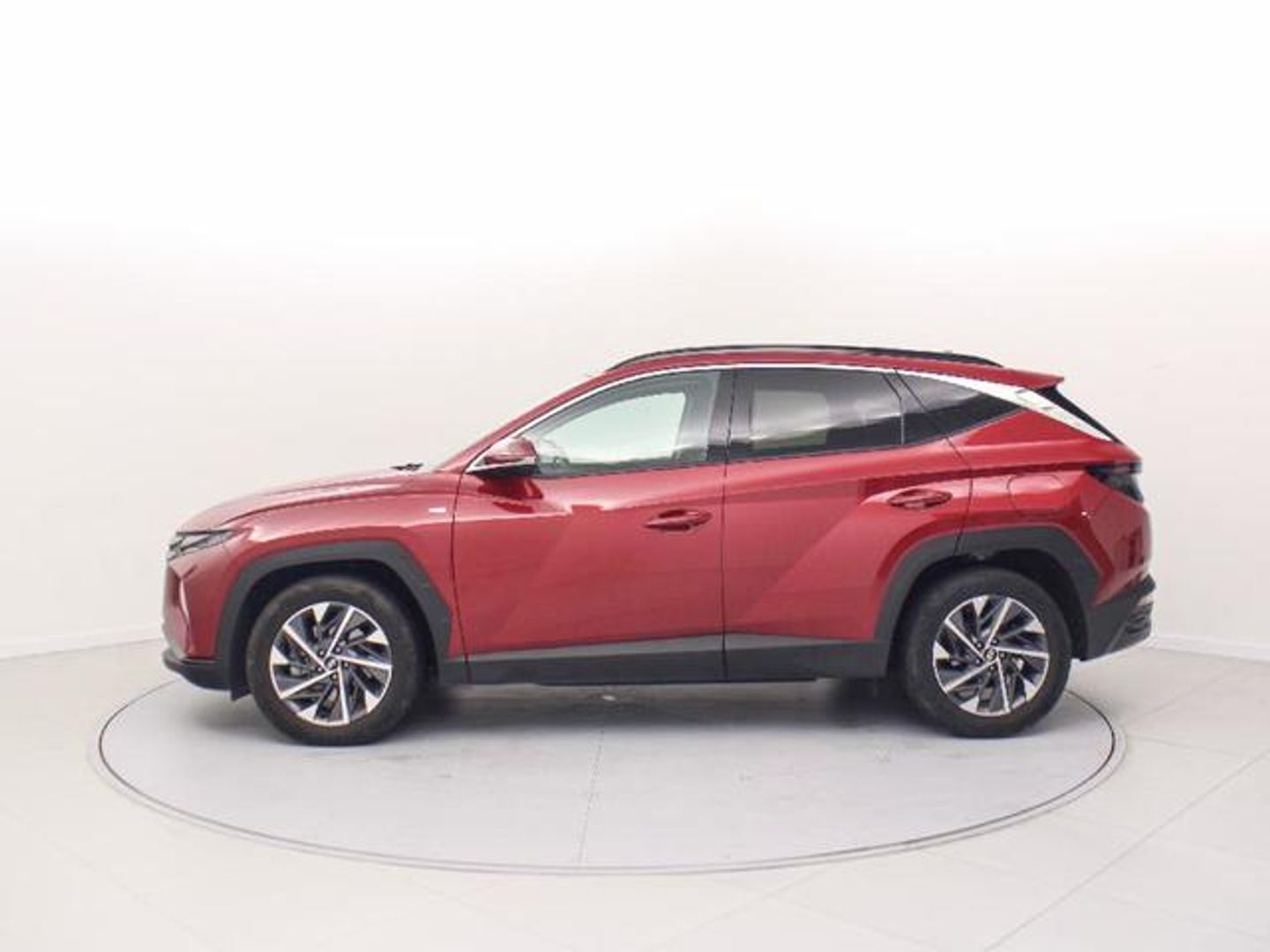 Hyundai Tucson 1.6 TGDI 48V Tecno Sky DCT 110 kW (150 CV)