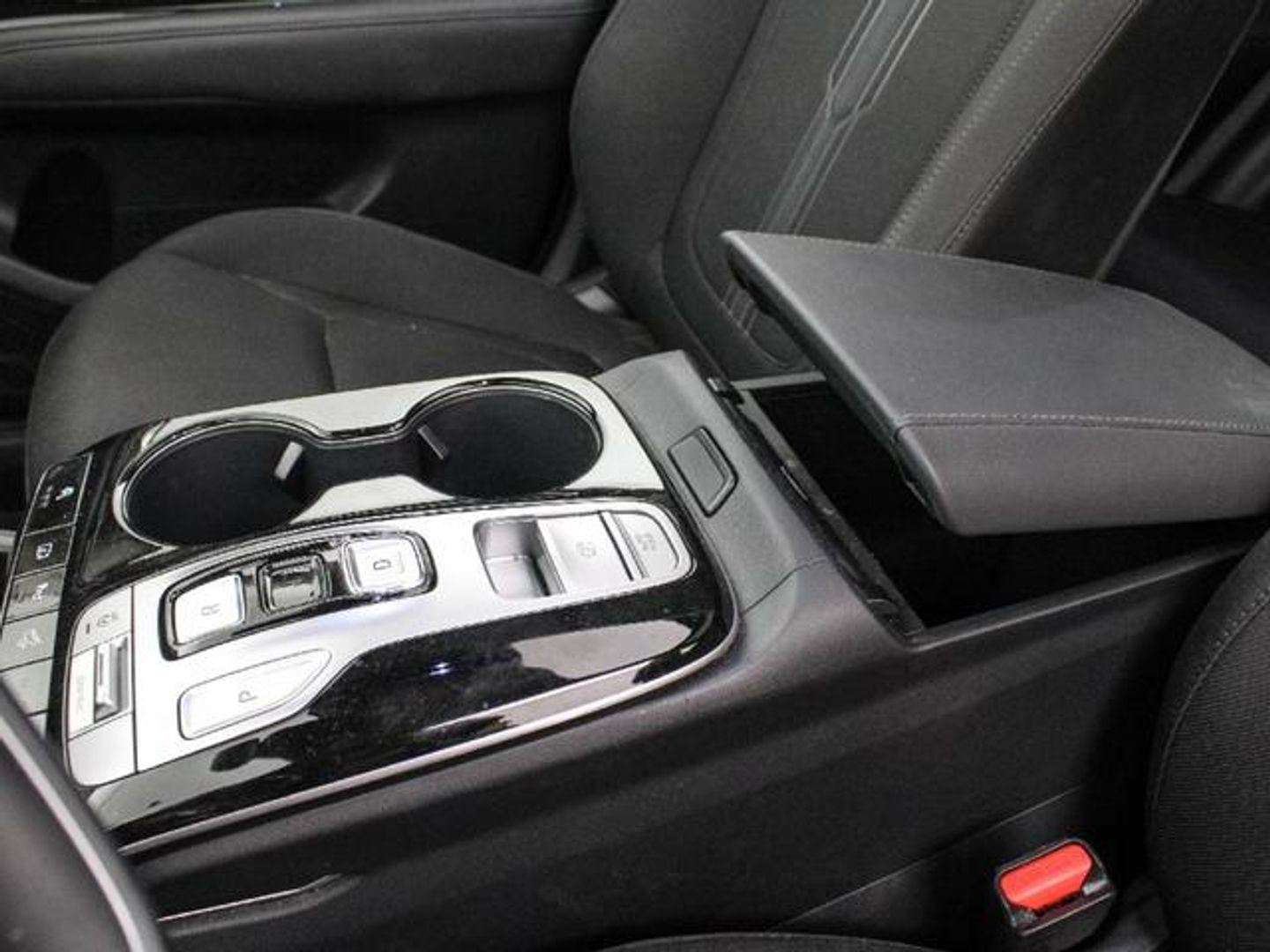 Hyundai Tucson 1.6 TGDI 48V Tecno Sky DCT 110 kW (150 CV)