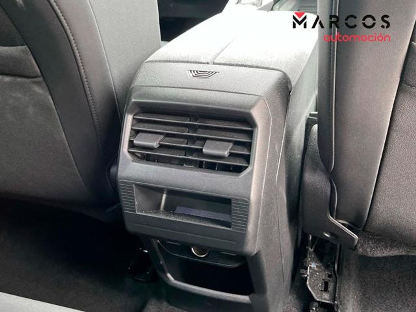Peugeot 3008 Allure Hybrid eDCS6 100 kW (136 CV)