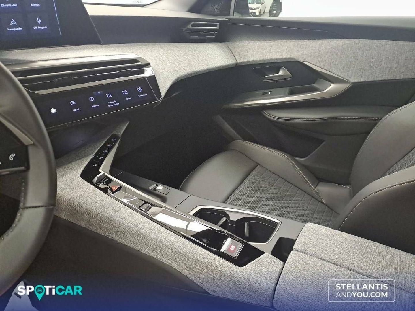 Peugeot e-3008 Eléctrico Allure 157 kW (214 CV)