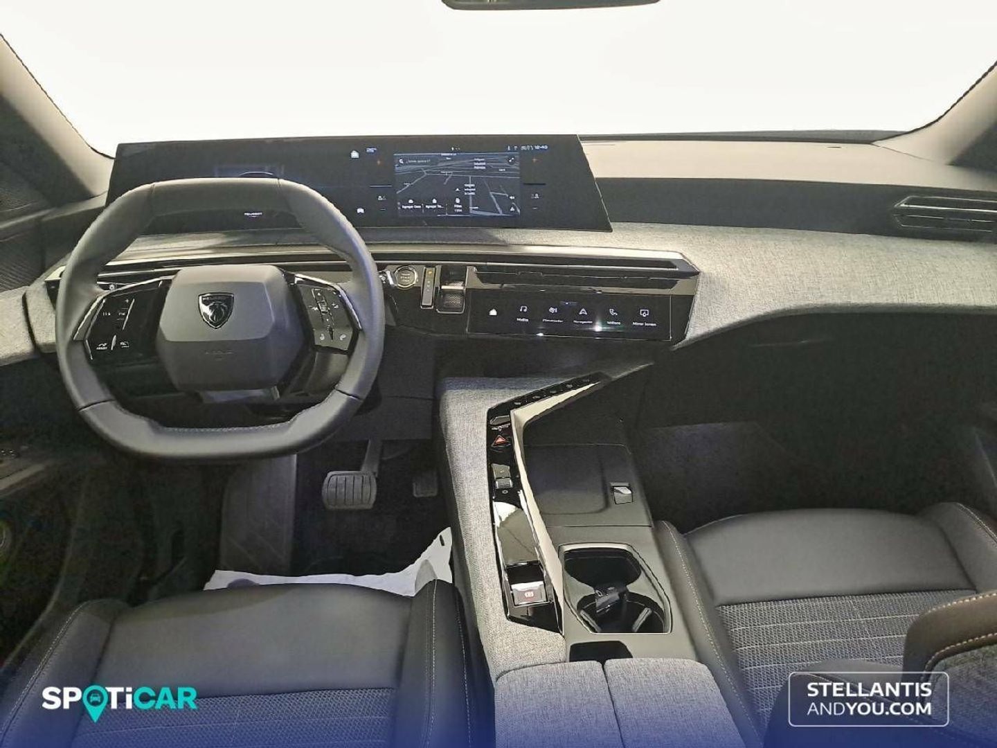 Peugeot e-3008 Eléctrico Allure 157 kW (214 CV)