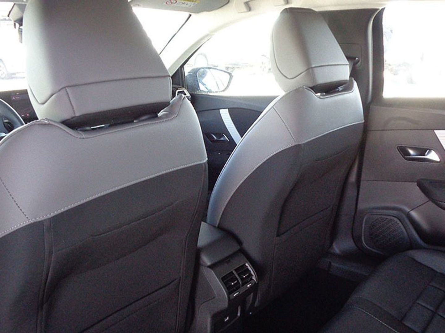 Citroen C4 Hybrid 145  Business Edition e-DCS6 07 kW (145 CV)