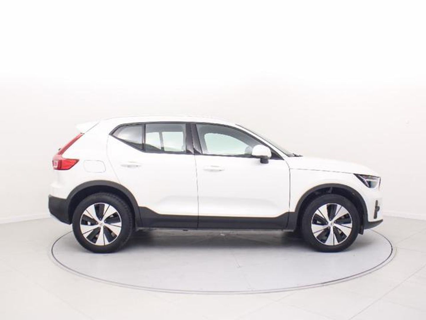 Volvo XC40 B3 G Core Auto 120 kW (163 CV)