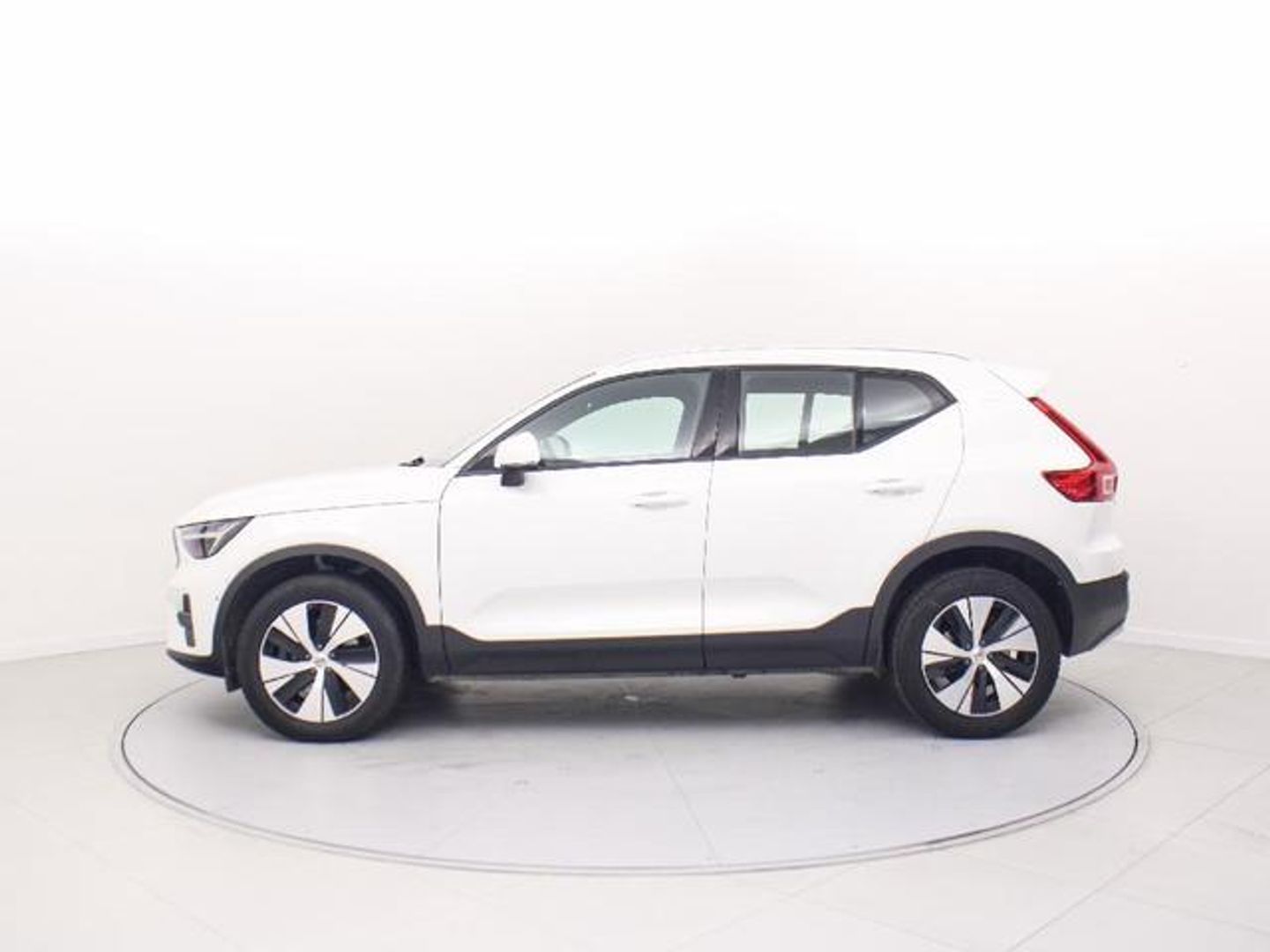 Volvo XC40 B3 G Core Auto 120 kW (163 CV)