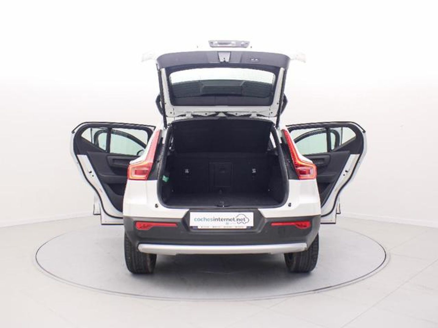 Volvo XC40 B3 G Core Auto 120 kW (163 CV)