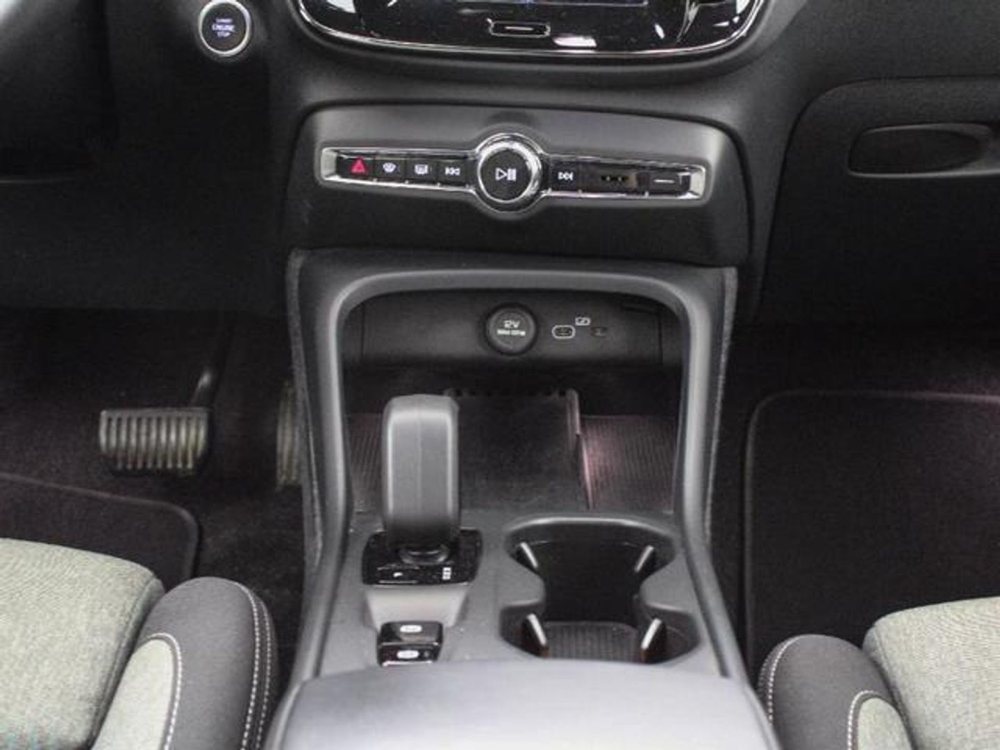 Volvo XC40 B3 G Core Auto 120 kW (163 CV)