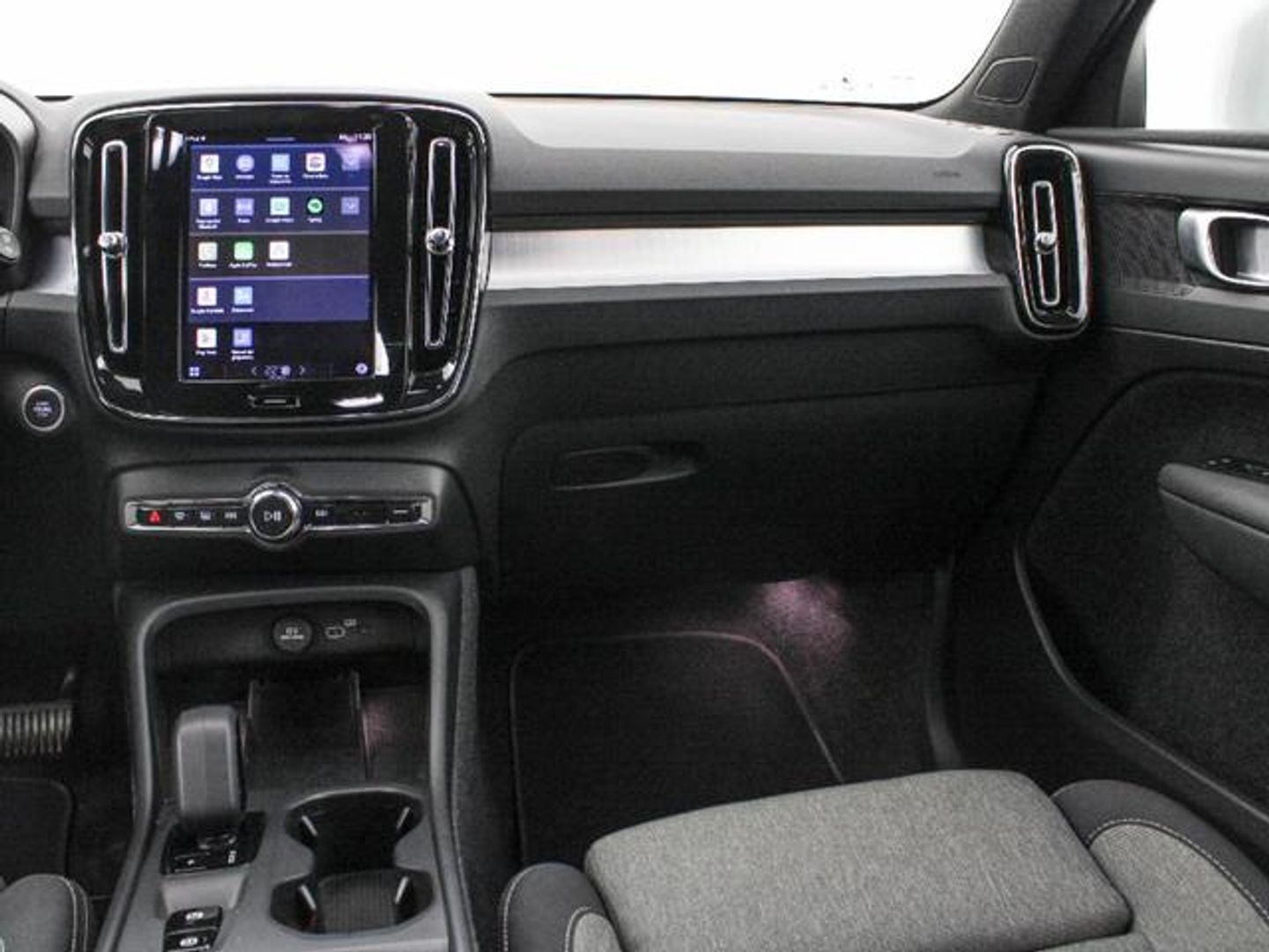 Volvo XC40 B3 G Core Auto 120 kW (163 CV)