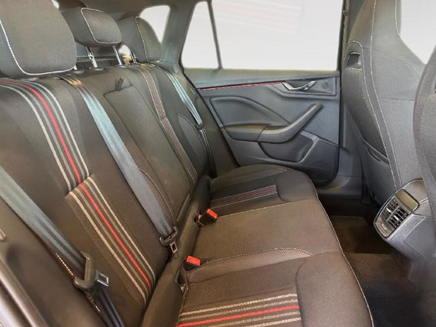 Skoda Kamiq 1.5 TSI Montecarlo DSG 110 kW (150 CV)