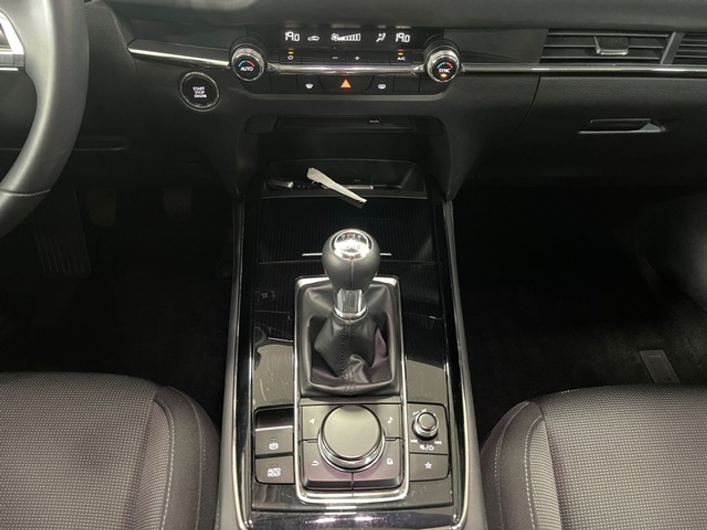 Mazda CX-30 2.0 Skyactiv-X Zenith 132 kW (180 CV)