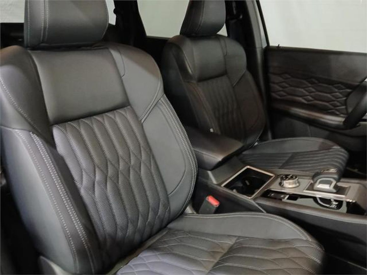 Mitsubishi Outlander 2.4 PHEV Kaiteki+ 4WD Auto 225 kW (306 CV)