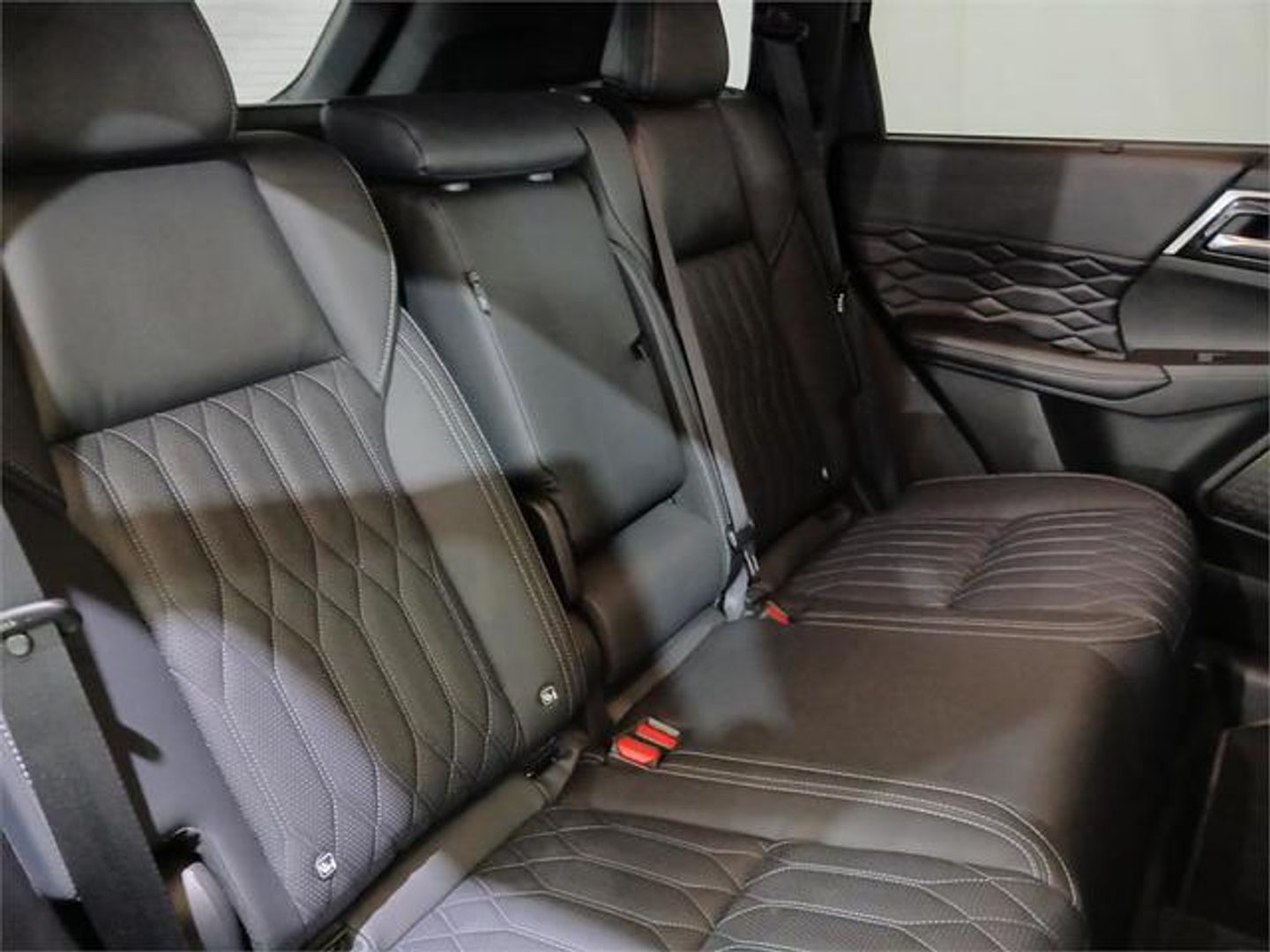 Mitsubishi Outlander 2.4 PHEV Kaiteki+ 4WD Auto 225 kW (306 CV)