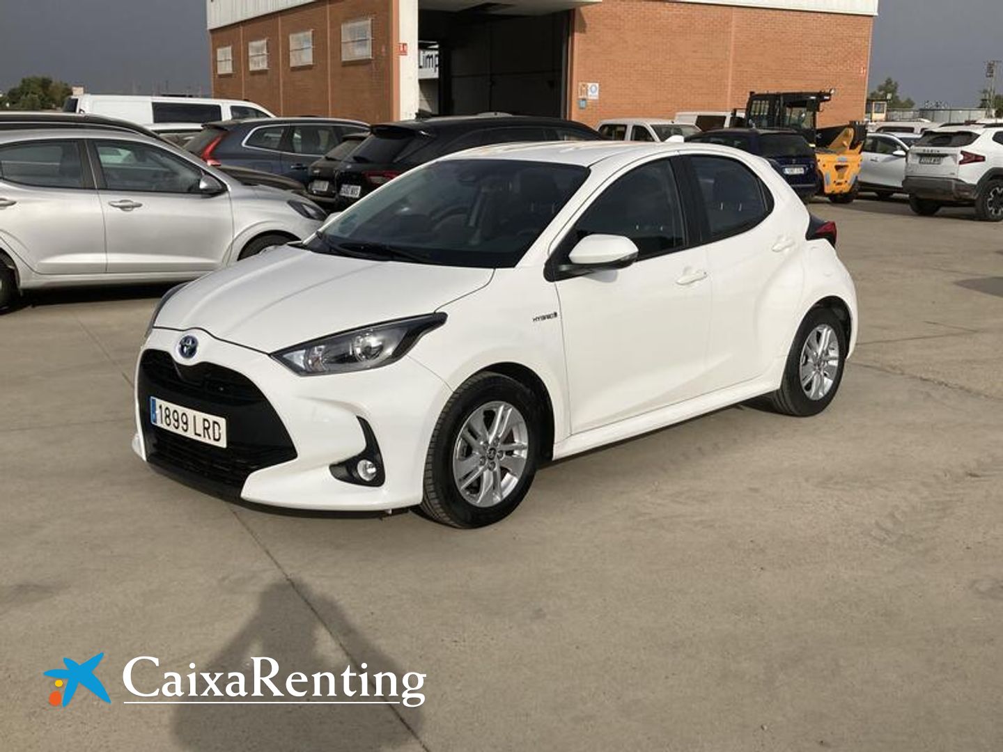 Toyota Yaris 120H Active Tech 85 kW (116 CV) Blanco Compact
