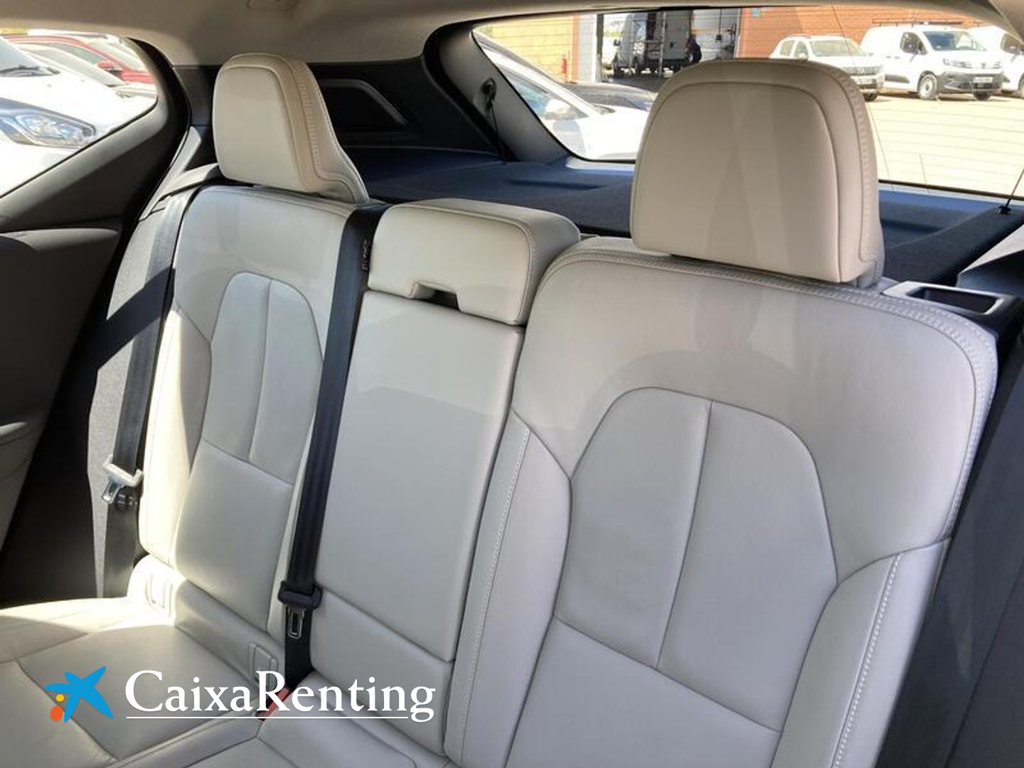 Volvo XC40 T2 Momentum Pro 95 kW (129 CV)