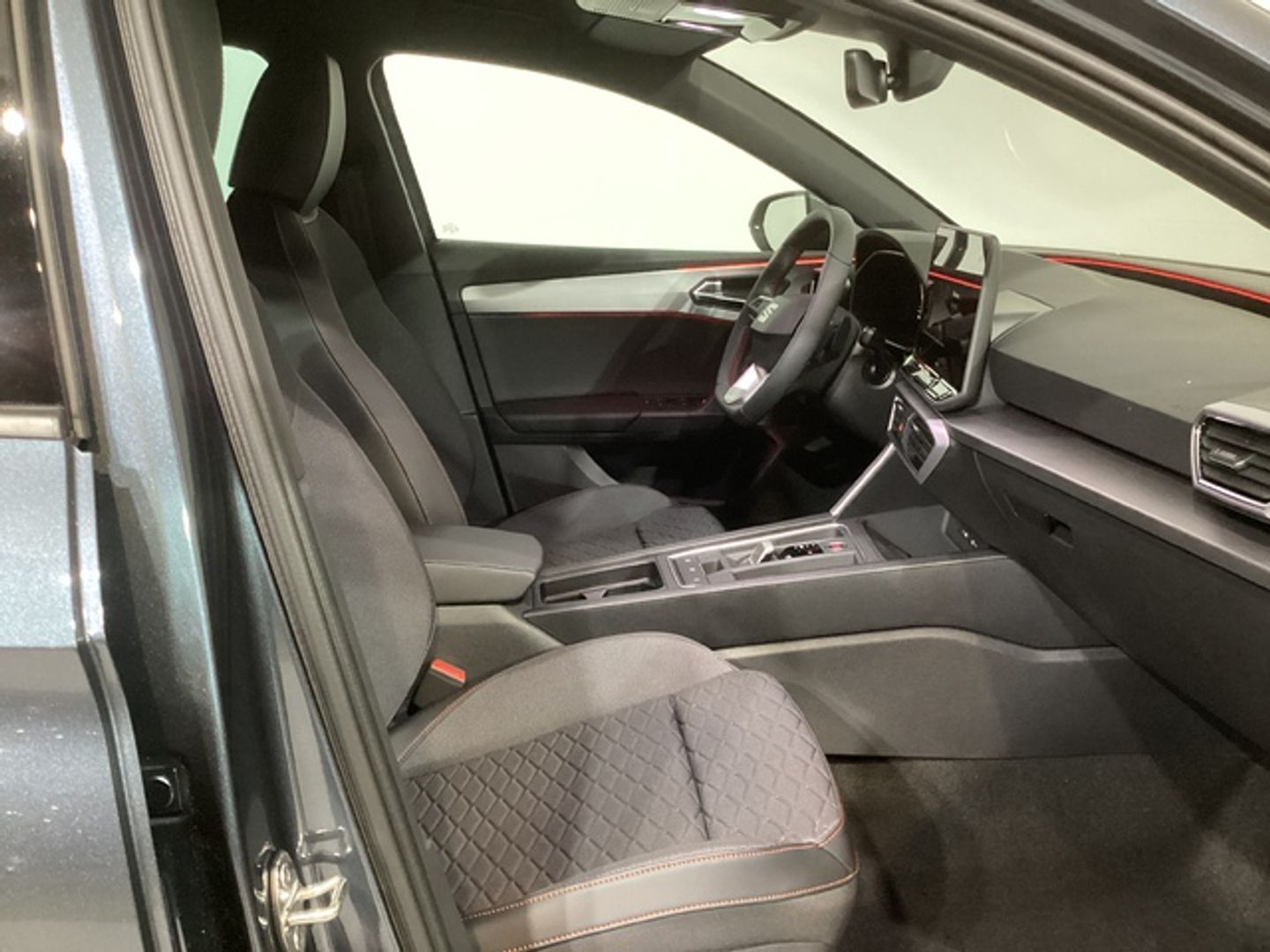 SEAT León 1.5 TSI e-Hybrid FR XL DSG-6 150 kW (204 CV)
