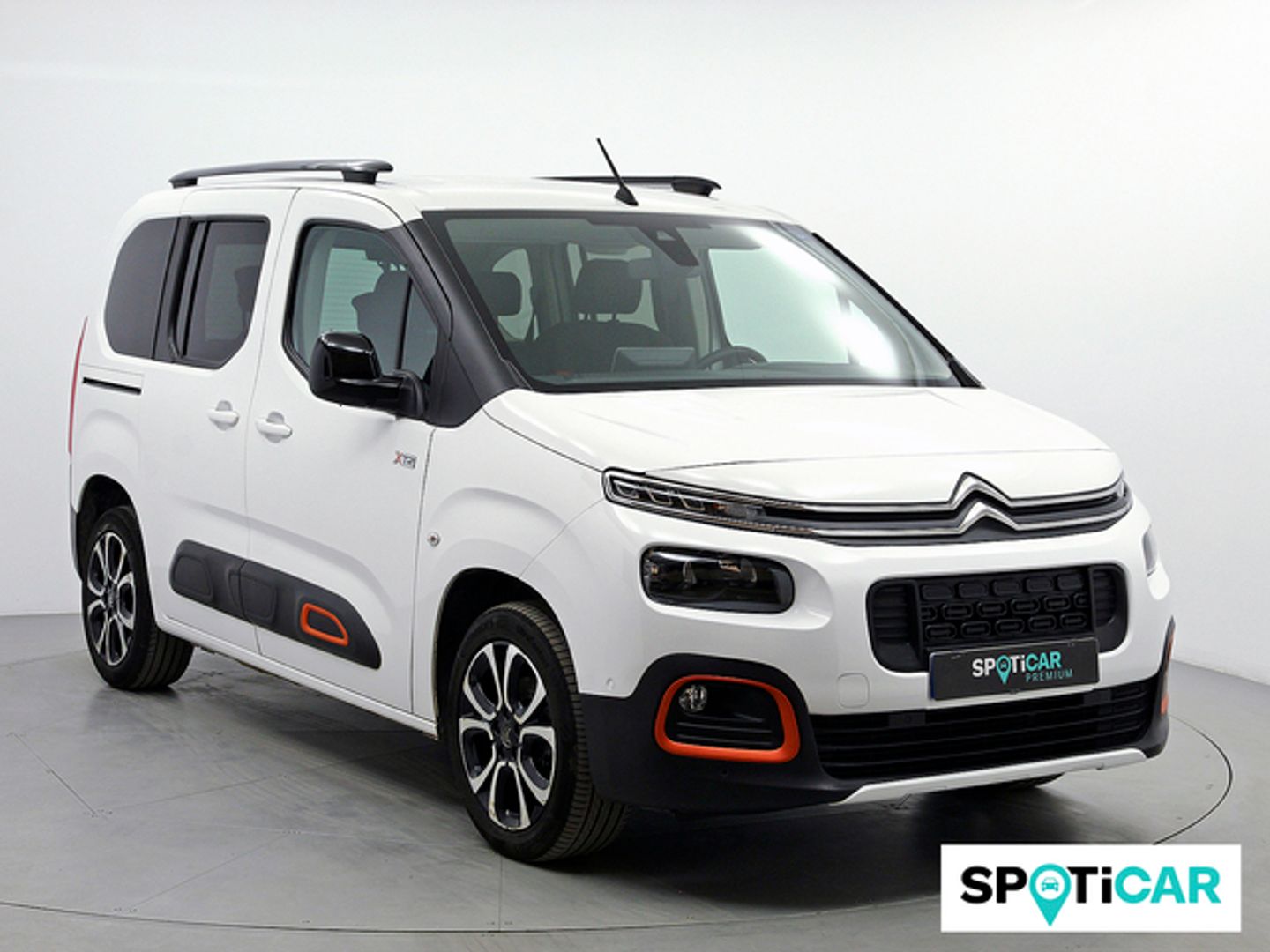 Citroen Berlingo BlueHDi 100 S&S Talla M Shine 75 kW (102 CV) Blanco Minivan