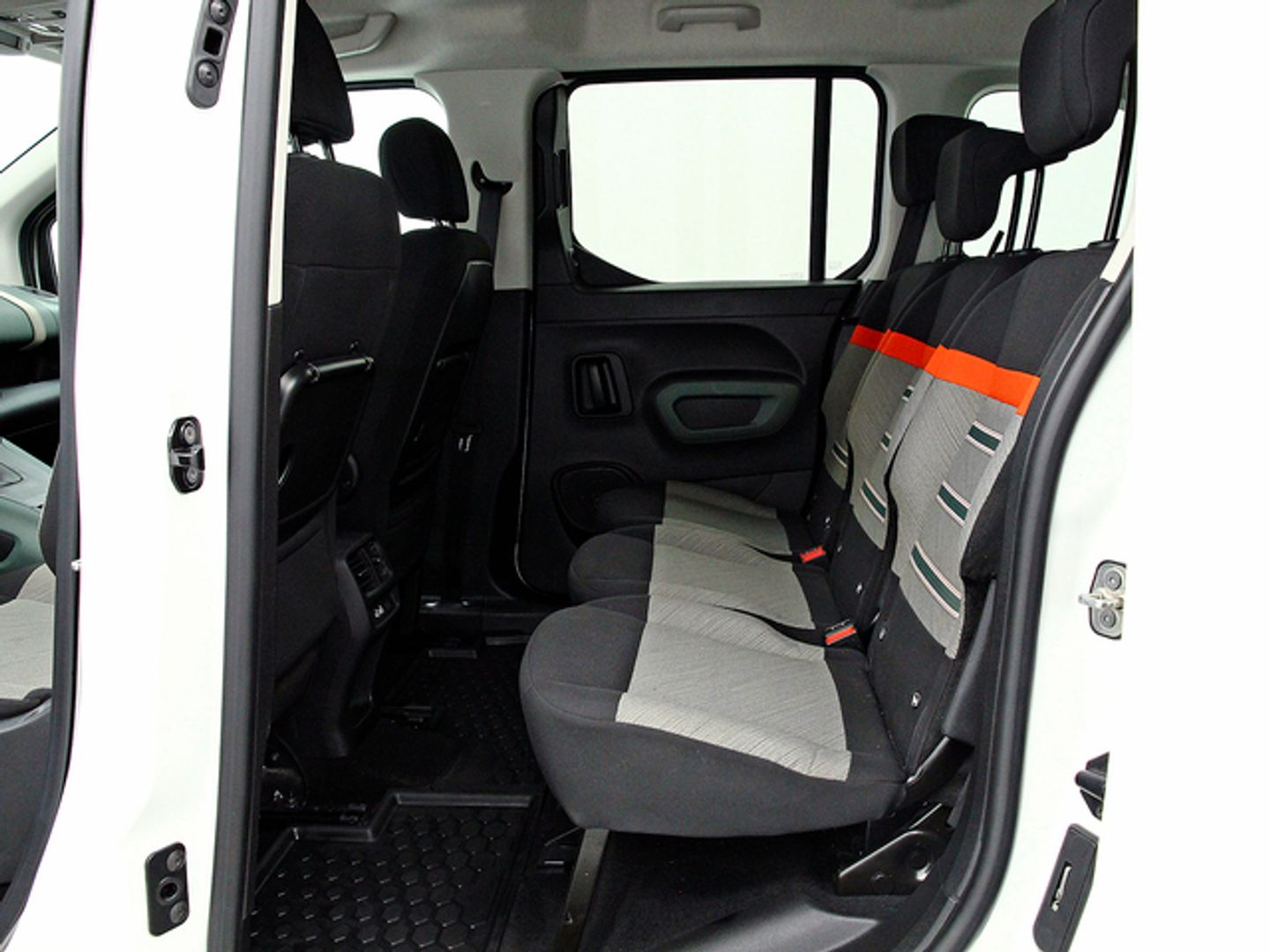 Citroen Berlingo BlueHDi 100 S&S Talla M Shine 75 kW (102 CV)