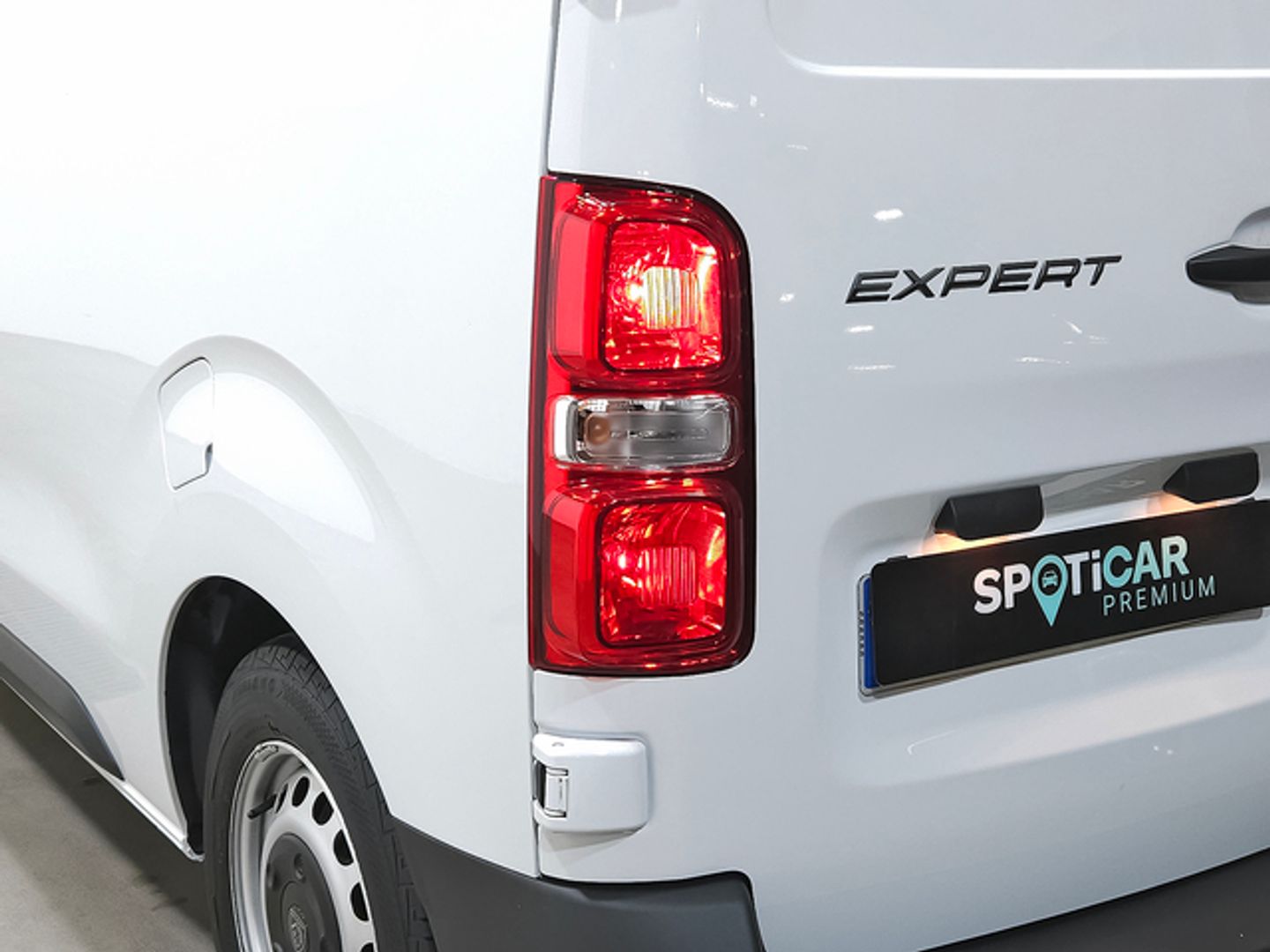 Peugeot Expert Furgon BlueHDi 120 S&S Standard 88 kW (120 CV)