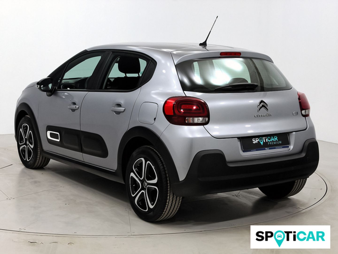 Citroen C3 PureTech 83 Plus 61 kW (83 CV)