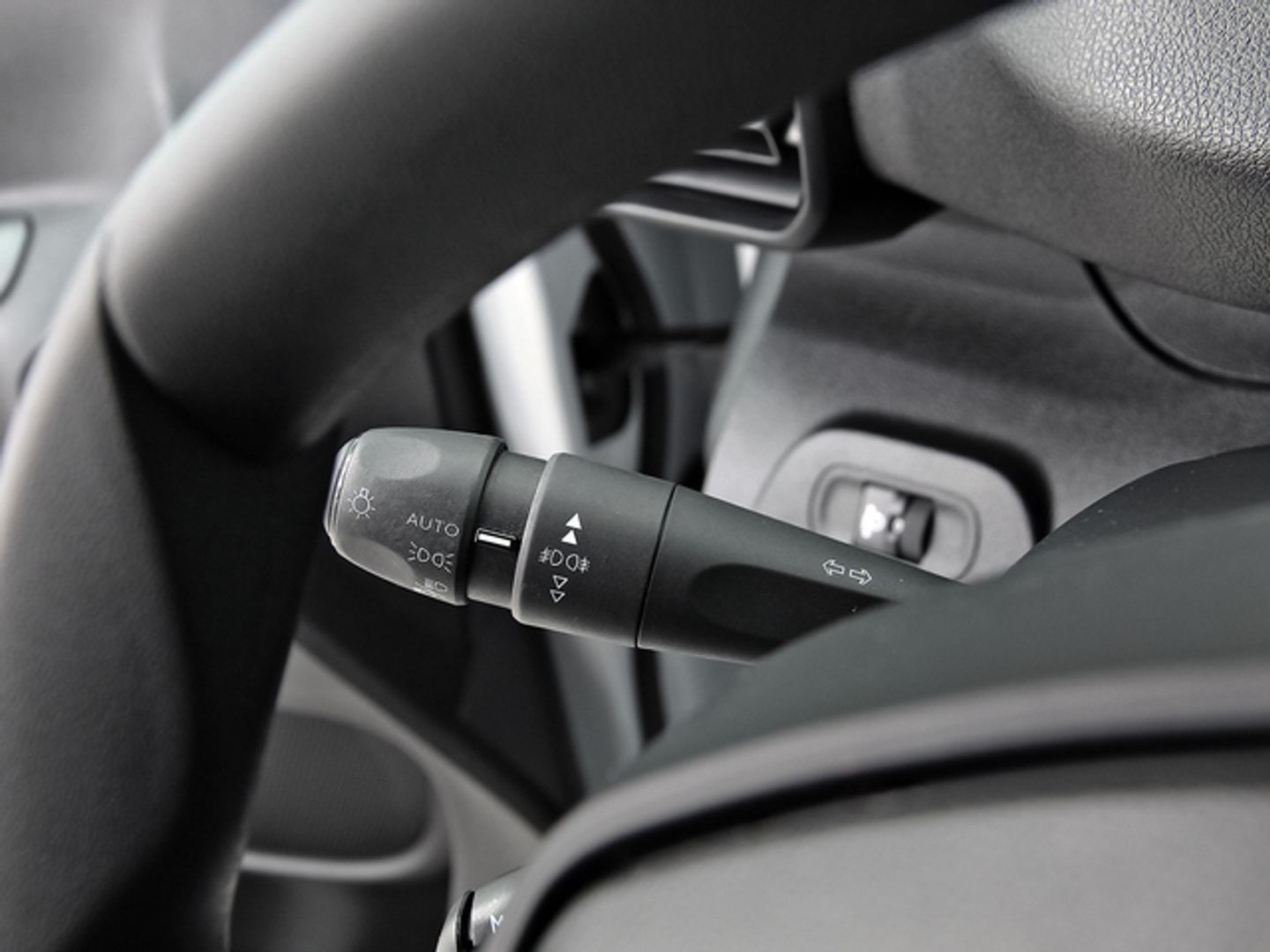 Peugeot Rifter BlueHDi 100 Active Pack Standard 73 kW (100 CV)