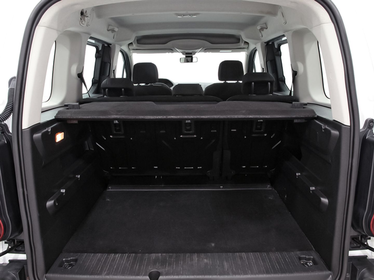 Peugeot Rifter BlueHDi 100 Active Pack Standard 73 kW (100 CV)