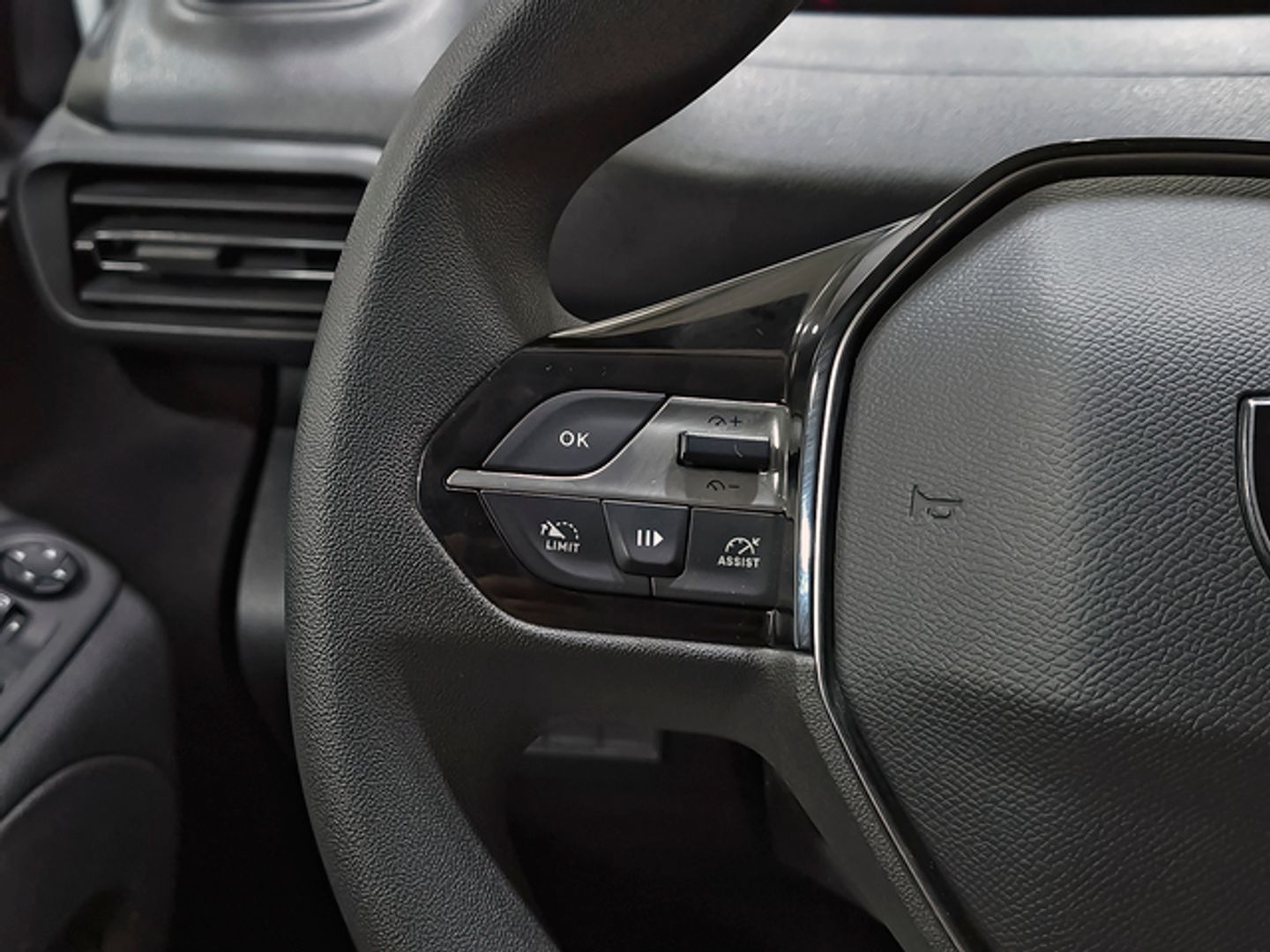 Peugeot Partner Furgon BlueHDi 100 Standard 600kg 75 kW (102 CV)