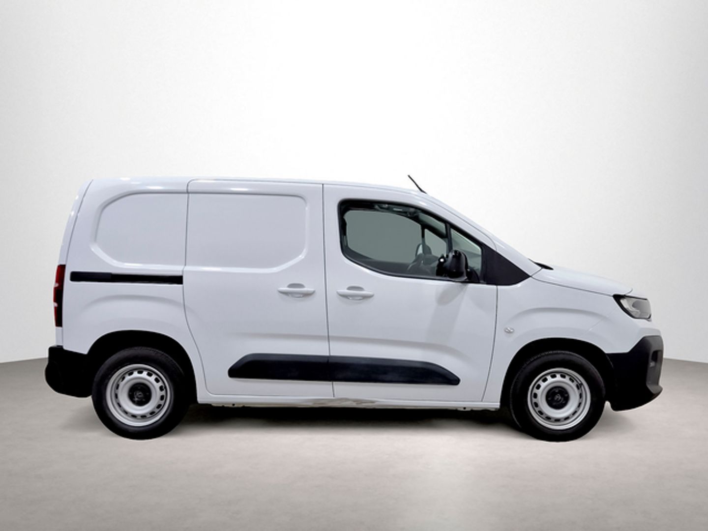 Peugeot Partner Furgon BlueHDi 100 Standard 600kg 75 kW (102 CV)