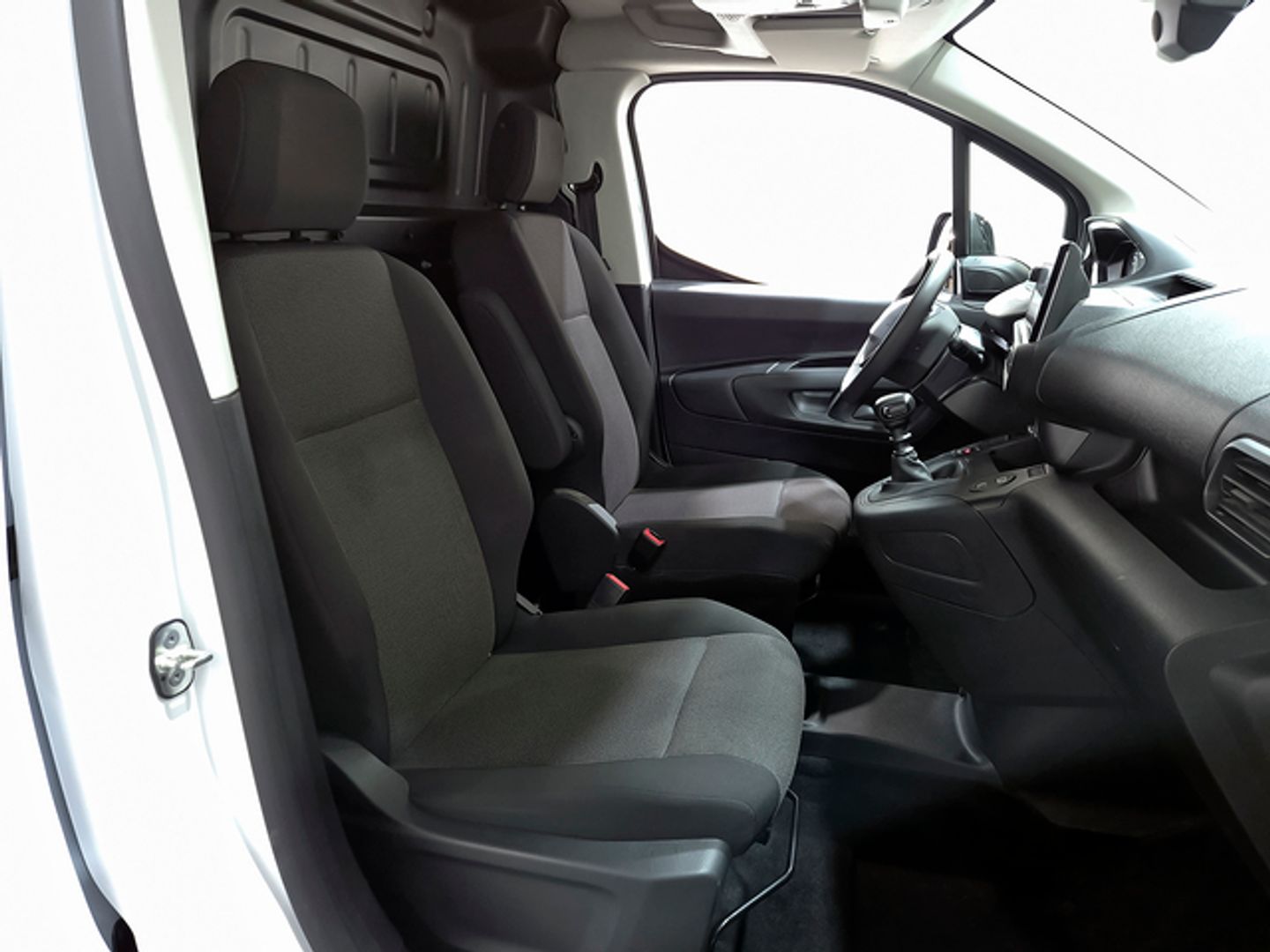 Peugeot Partner Furgon BlueHDi 100 Standard 600kg 75 kW (102 CV)