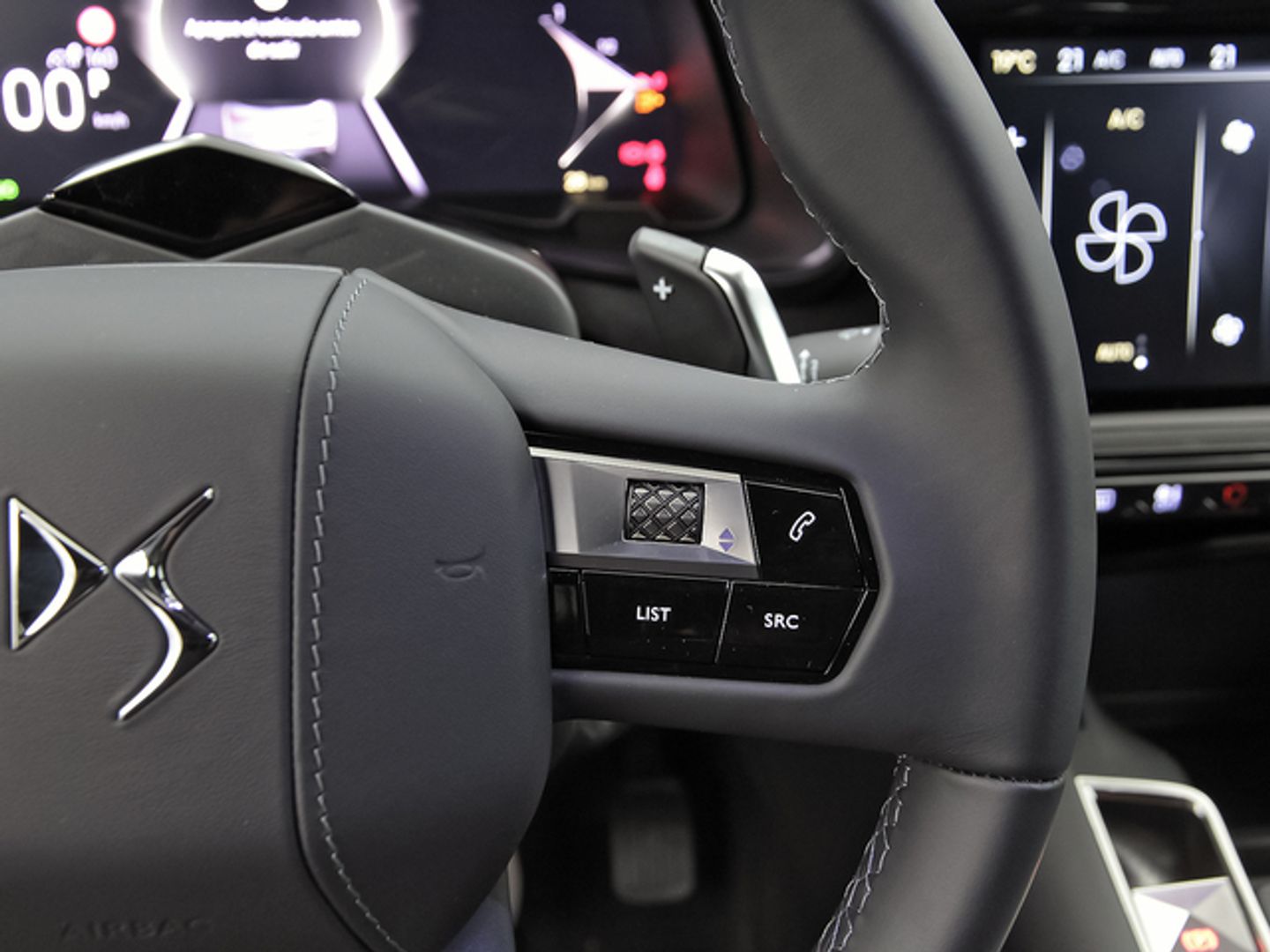 DS DS7 BlueHDi 130 Rivoli Auto 96 kW (130 CV)