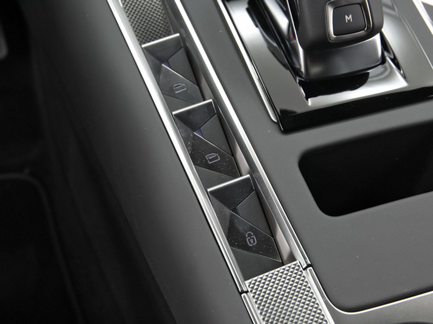 DS DS7 BlueHDi 130 Rivoli Auto 96 kW (130 CV)