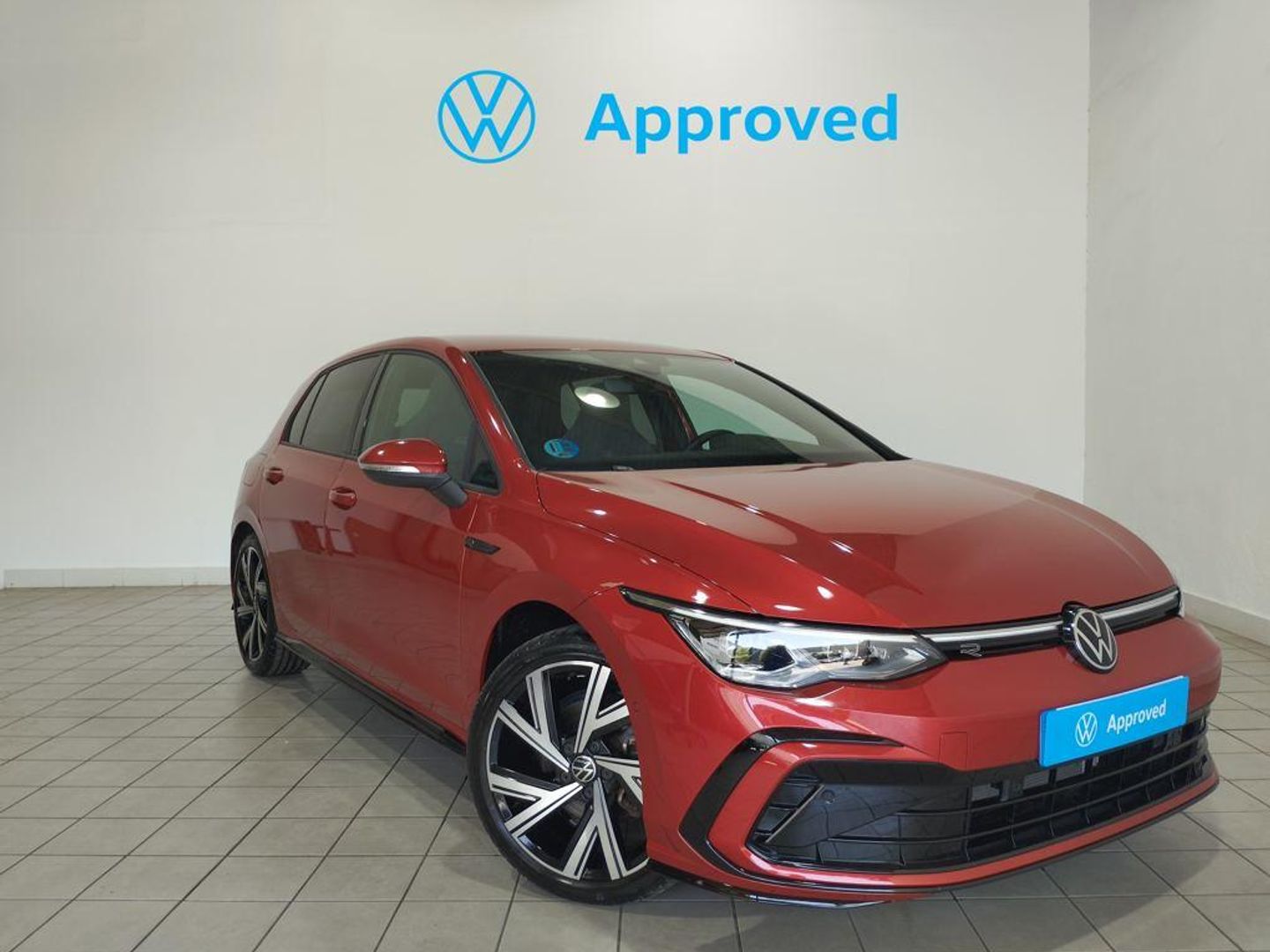 Volkswagen Golf R-Line 1.5 eTSI 110 kW (150 CV) DSG Rojo Compact