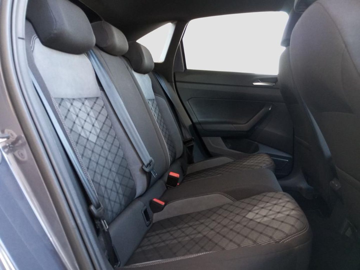 Volkswagen Taigo R-Line 1.0 TSI 85 kW (115 CV)