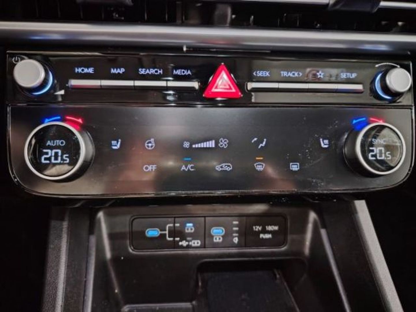 Hyundai Tucson 1.6 TGDI 48V Tecno Sky DCT 110 kW (150 CV)
