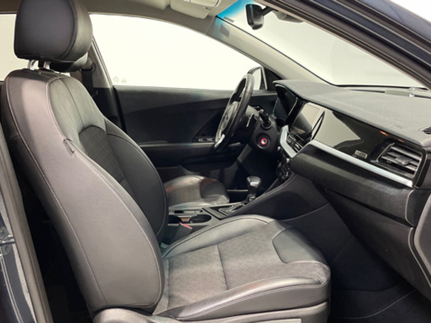 Kia Niro 1.6 GDi PHEV Drive 104 kW (141 CV)