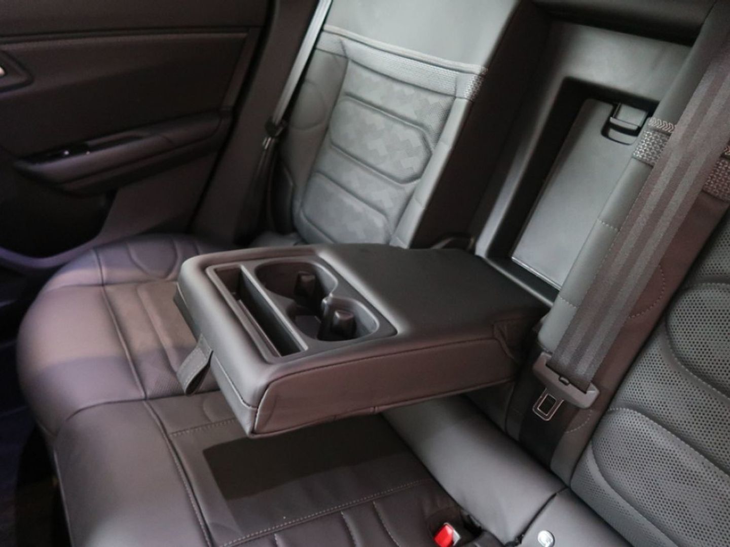 Citroen C5 X PureTech 180 S&S Shine EAT8 132 kW (180 CV)