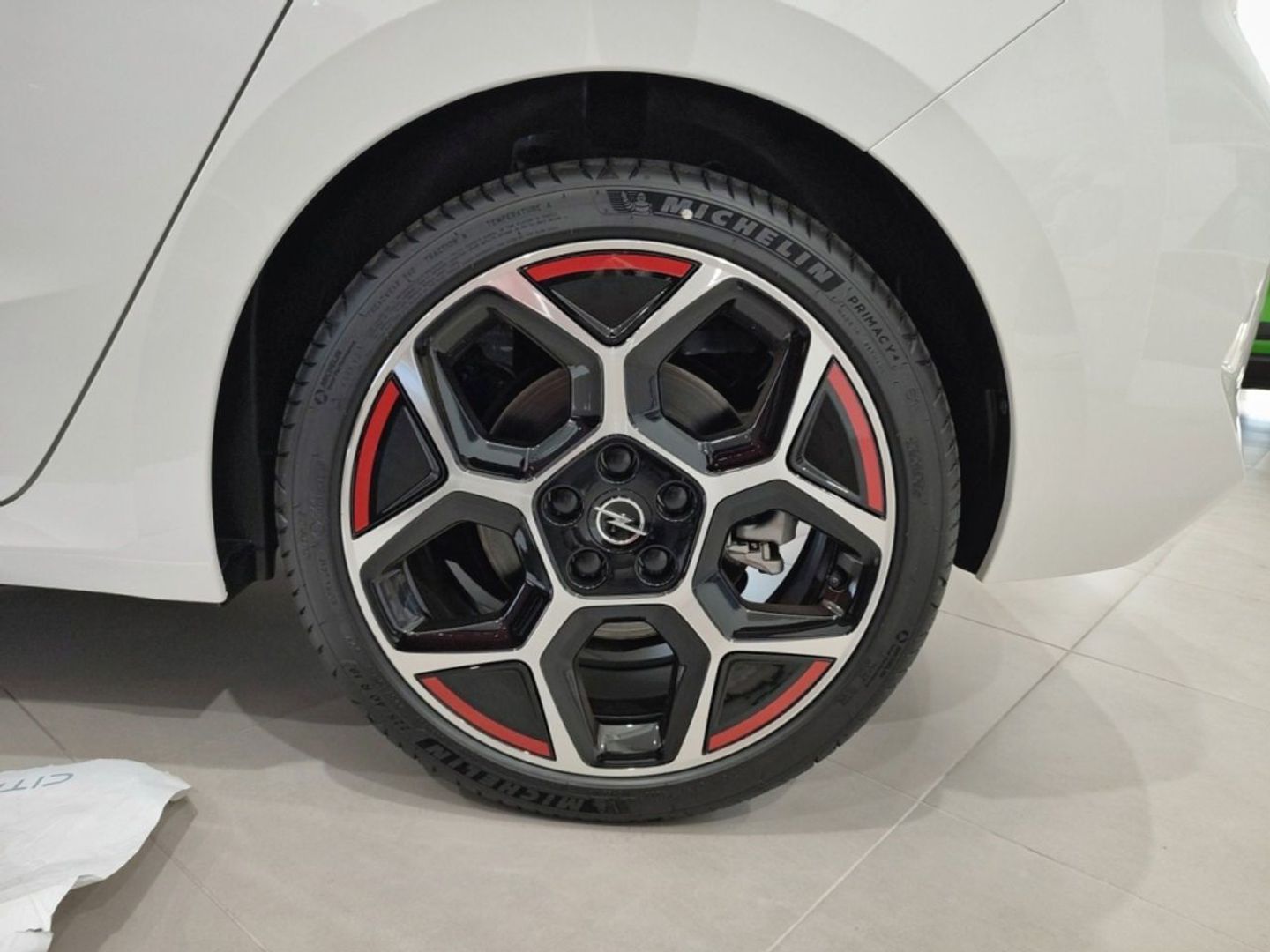 Opel Astra 1.6T Plug-in Hybrid GSe 165 kW (224 CV)