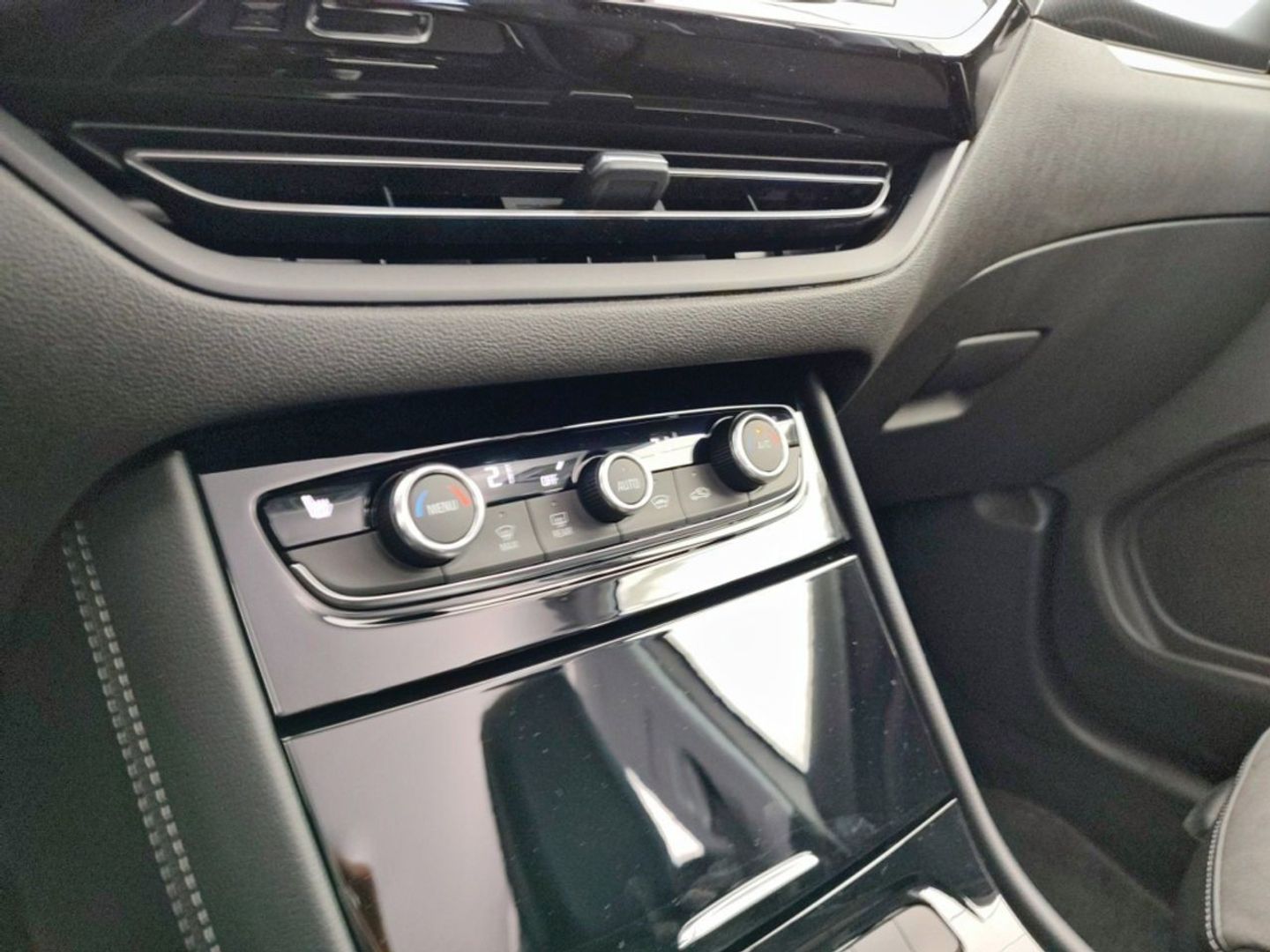 Opel Grandland 1.6 Turbo PHEV GSe Auto 221 kW (300 CV)