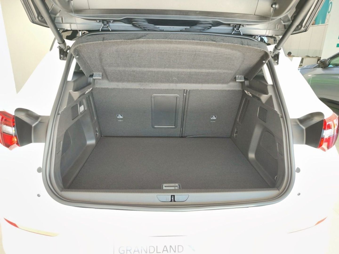 Opel Grandland 1.6 Turbo PHEV GSe Auto 221 kW (300 CV)