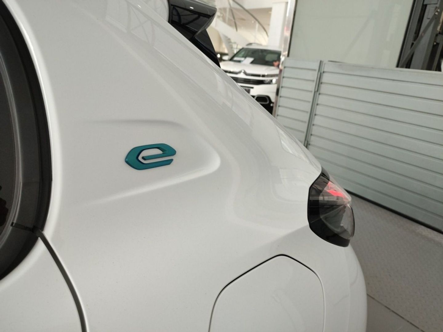 Peugeot e-208 Eléctrico Allure Pack 100 kW (136 CV)