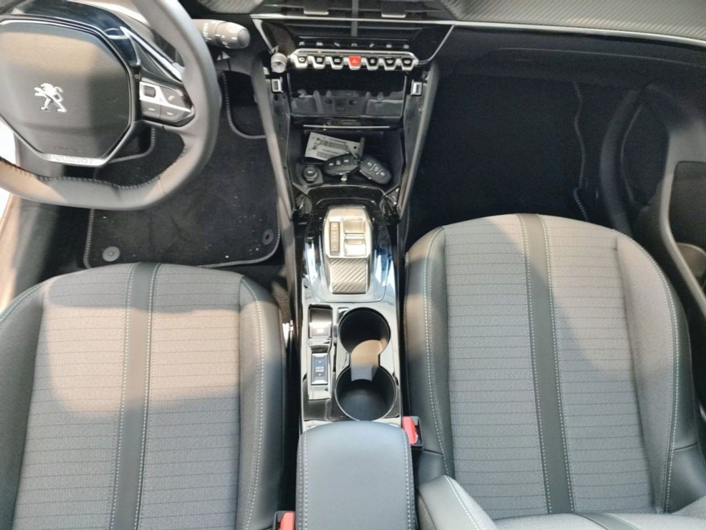 Peugeot e-208 Eléctrico Allure Pack 100 kW (136 CV)