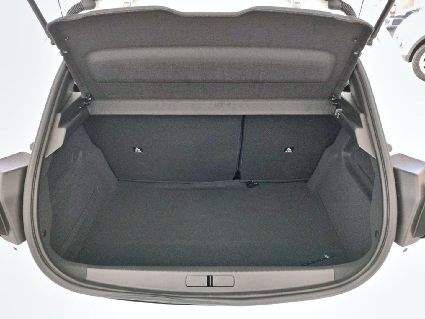 Peugeot e-208 Eléctrico Allure Pack 100 kW (136 CV)