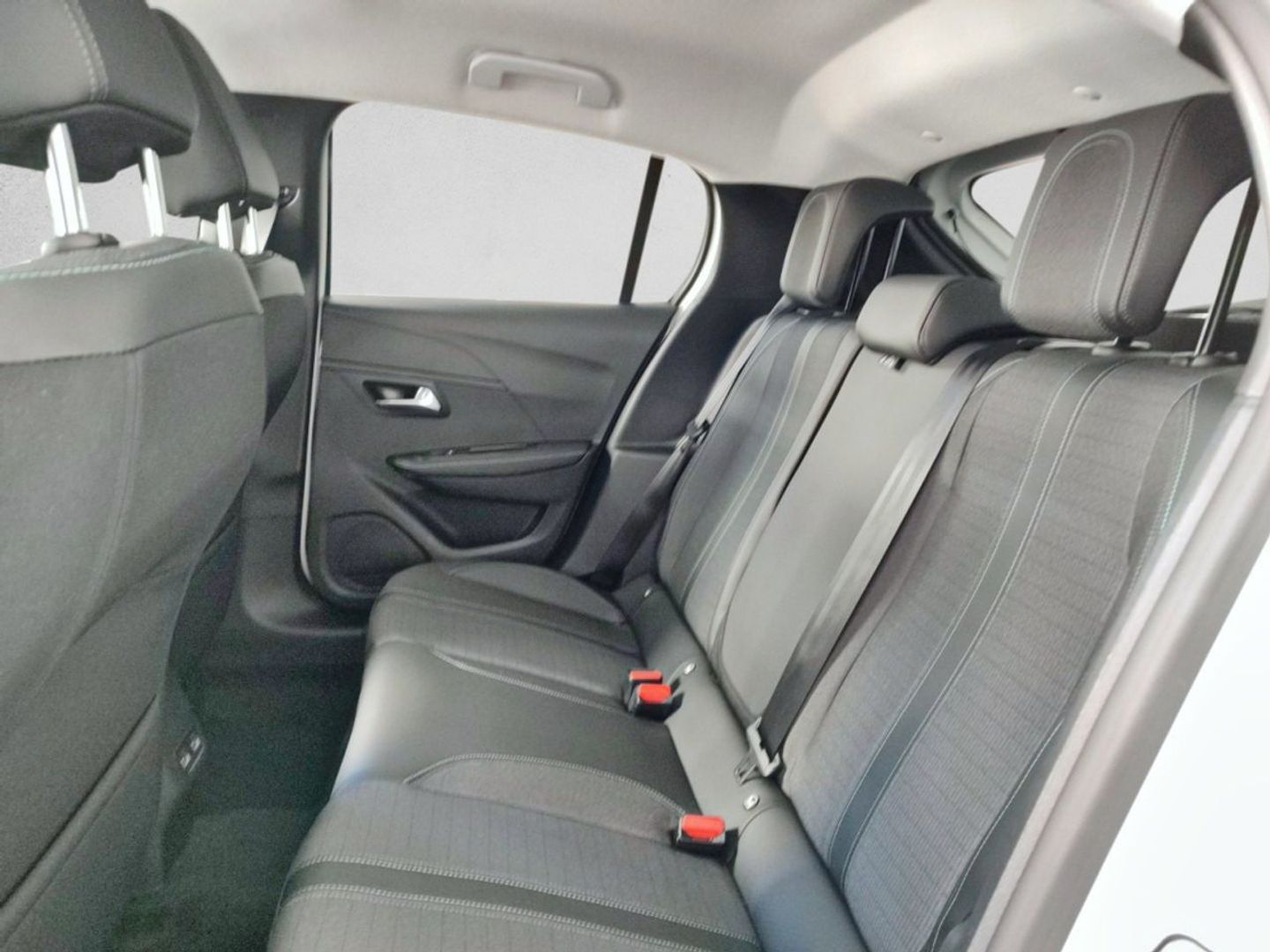 Peugeot e-208 Eléctrico Allure Pack 100 kW (136 CV)