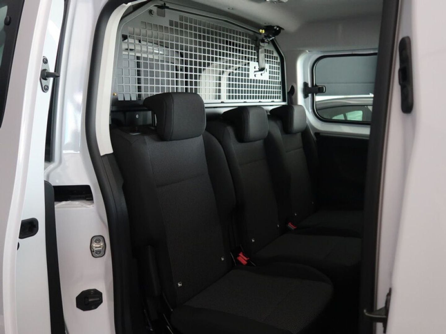 Peugeot Rifter Active Business Standard BlueHDi 73 kW (100 CV)