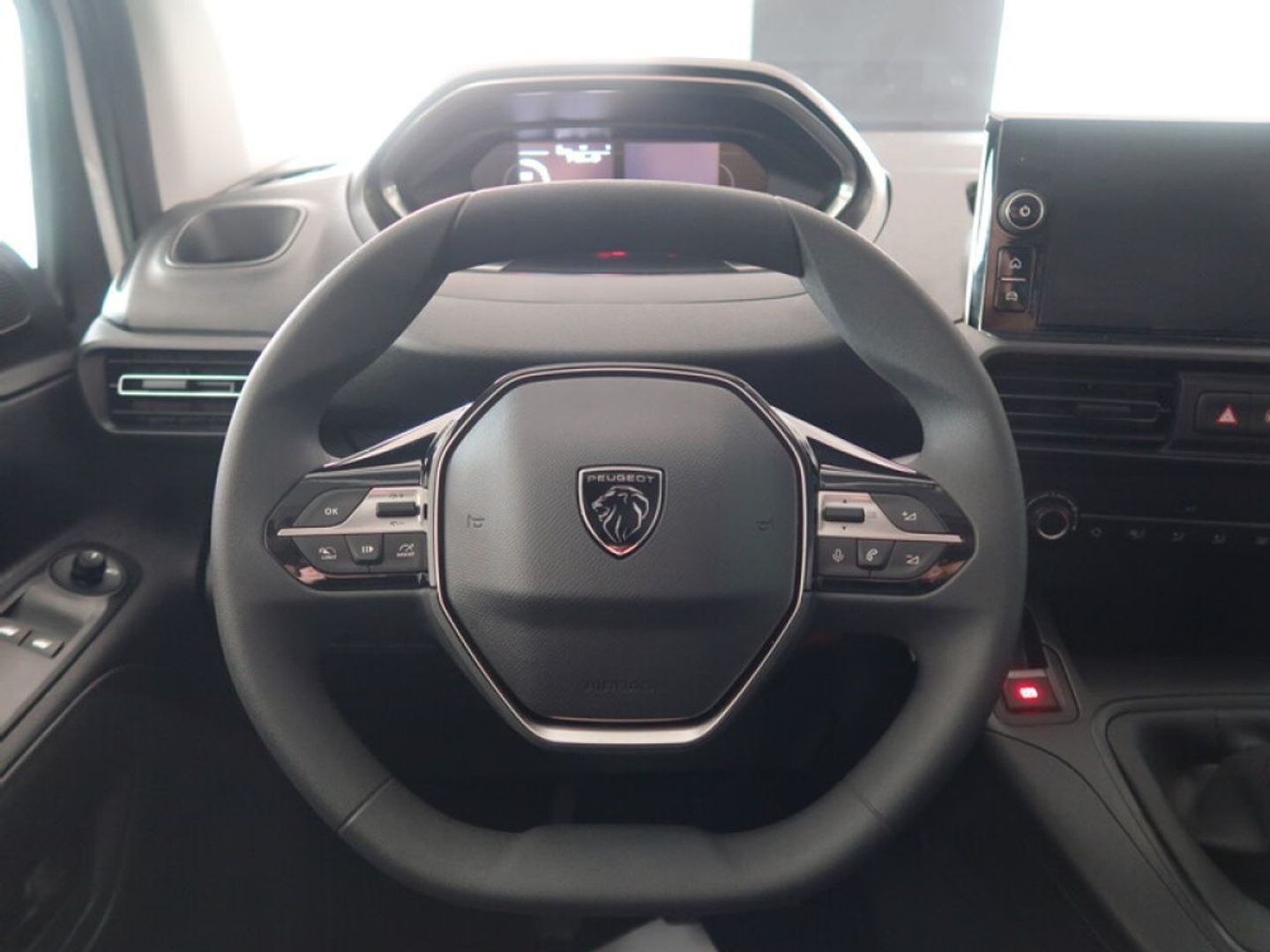 Peugeot Rifter Active Business Standard BlueHDi 73 kW (100 CV)